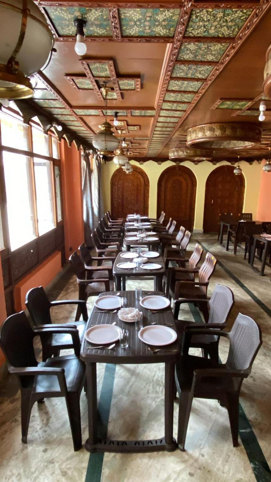 Kashmir Hill Town Hotel Srīnagar Buitenkant foto